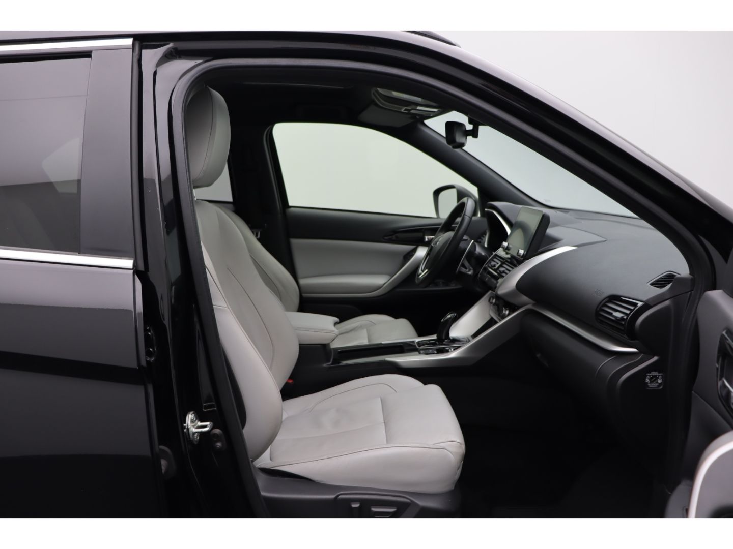 Fahrzeugabbildung Mitsubishi Eclipse Cross Top Hybrid 4WD ACC Pano Schiebedac