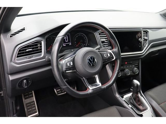 Fahrzeugabbildung Volkswagen T-Roc 1.5 Sport DSG ACC LED