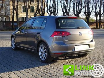 Volkswagen Golf - 11