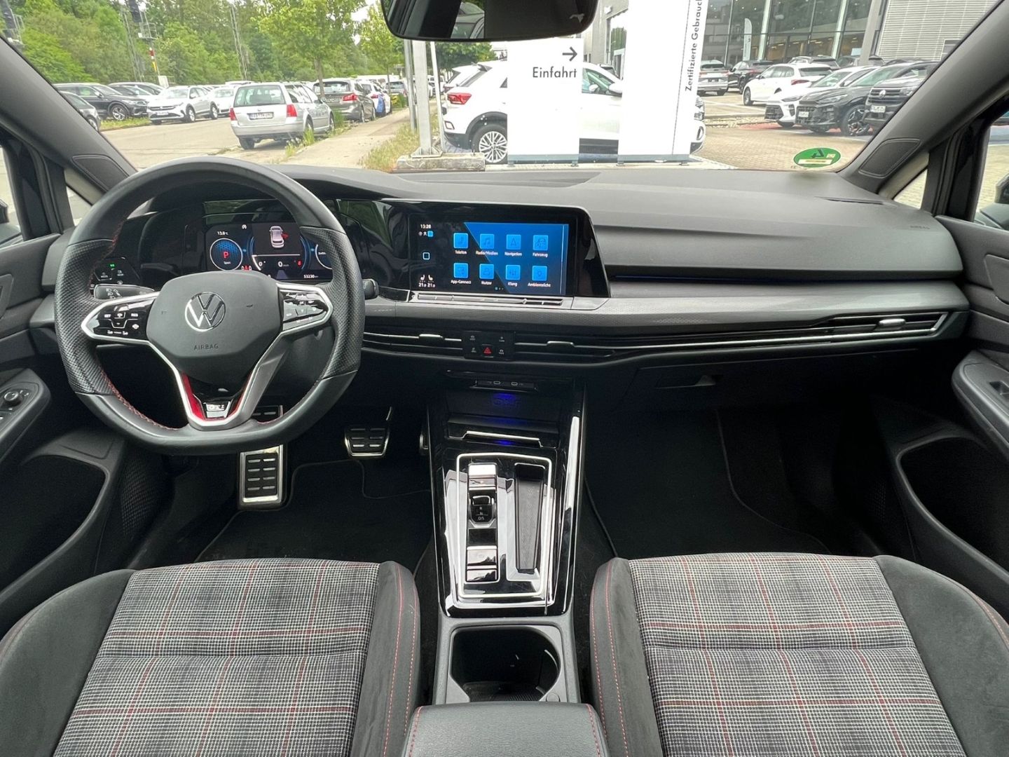 Golf GTI 2.0TSI DSG - NAV*ACC*KAMERA*SPORT*1HD!!