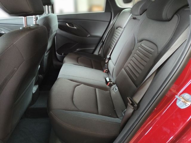 Fahrzeugabbildung Hyundai i30 FL Kombi (MY25) 1.0 T-GDI (100 PS) 7-DCT 2WD