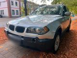 BMW X3 E83 Panorama | 2.0 Benzin - BMW in Bochum: 2.8