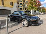 Audi TT Roadster 1.8T rote Sitze Nichtraucher 1. Hand - Audi TT in Wiesbaden
