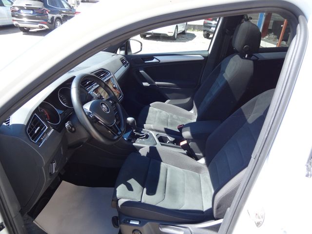 Fahrzeugabbildung Volkswagen Tiguan/R-Line/BlackStyle/Pano/2.Hd/Navi/20Zoll/