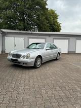 Mercedes-Benz Mercedes E320 Cdi - Mercedes-Benz E 320 aus 2000: Cdi