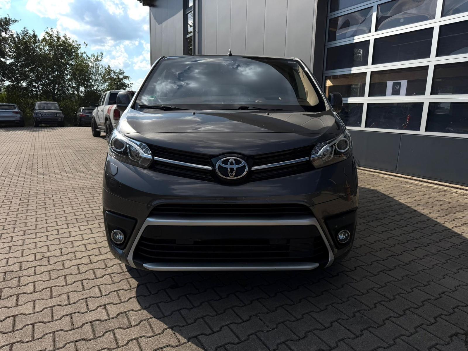 Toyota Proace Verso L1 Executive*PANO*StHz*7Sitzer