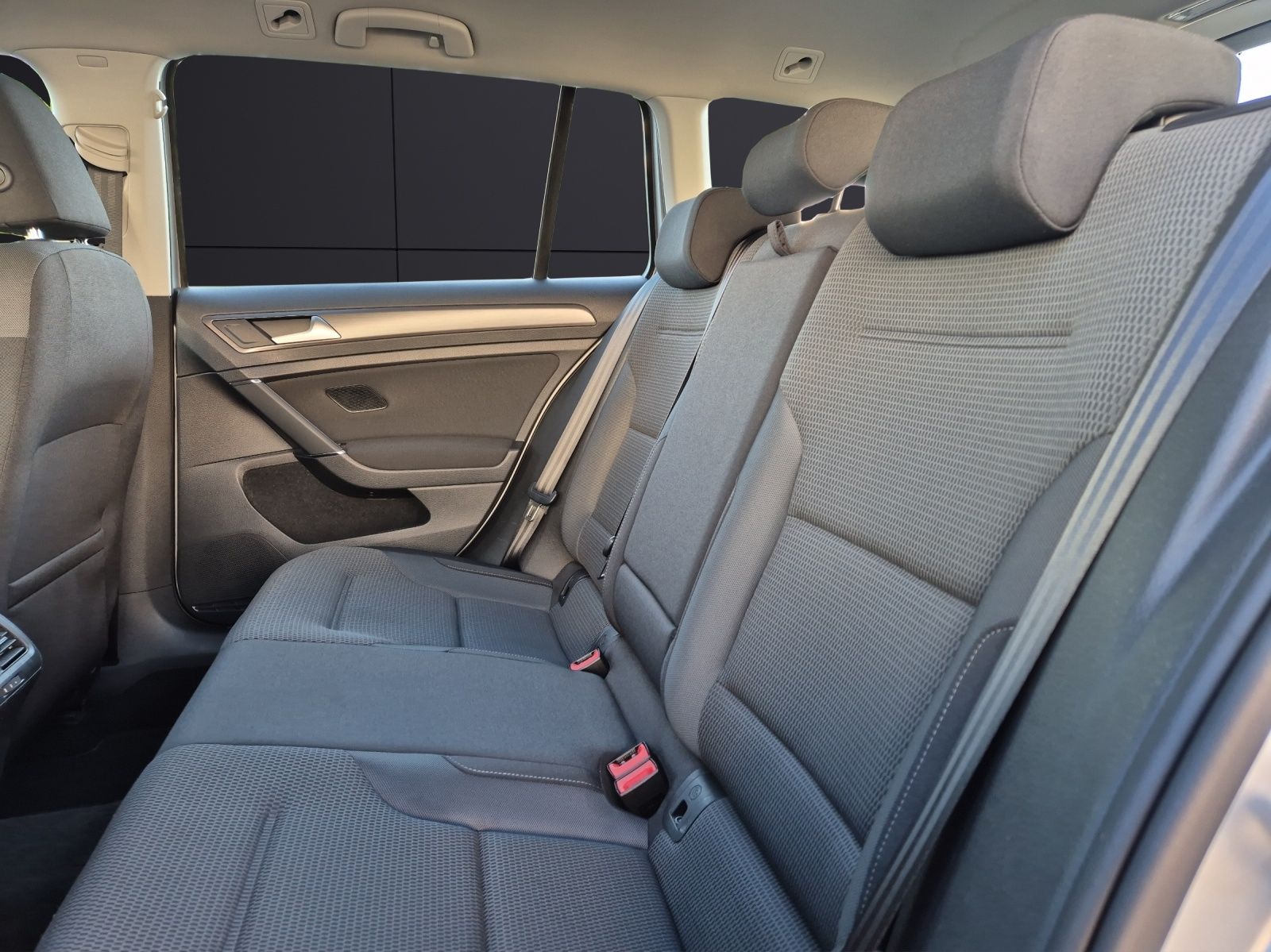 Fahrzeugabbildung Volkswagen Golf VII Variant TSI Comfortline Climatronic PDC