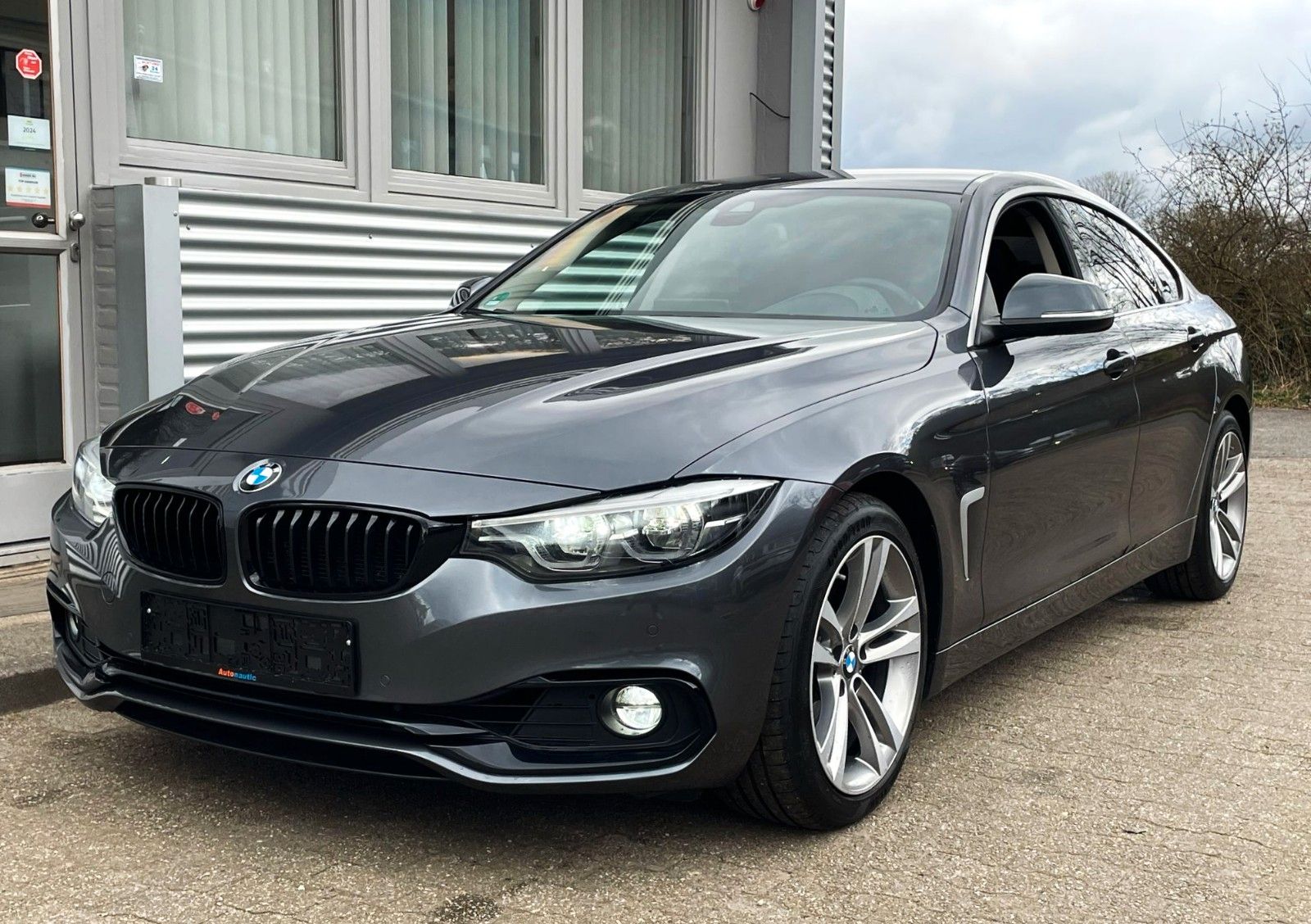 Fahrzeugabbildung BMW Gran Coupe 430 d Sport SAG LEDER NAVI LED AHK
