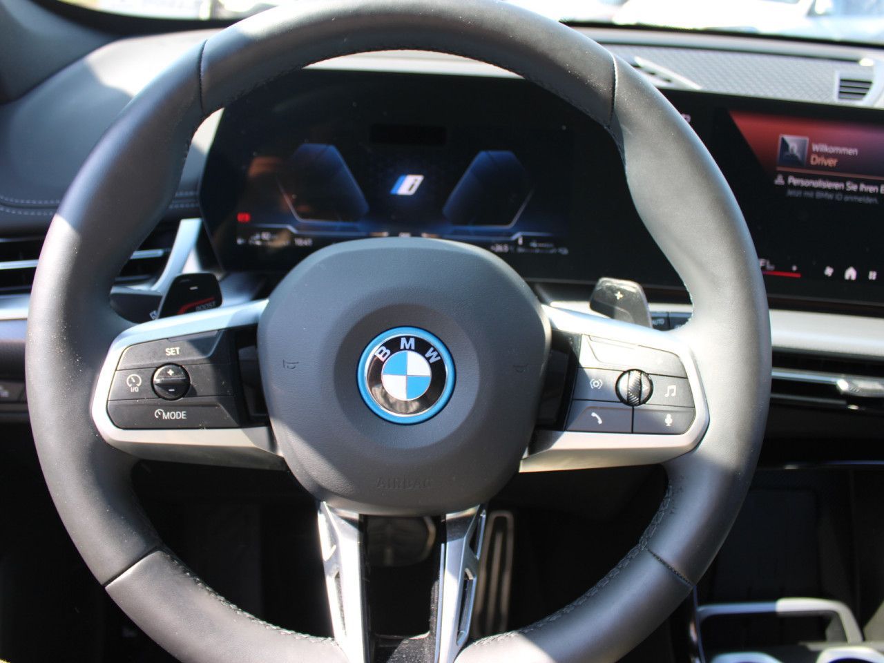 BMW X1 x30e M Sport HUD ACC SuView.AktivS+Massage19" foto 11
