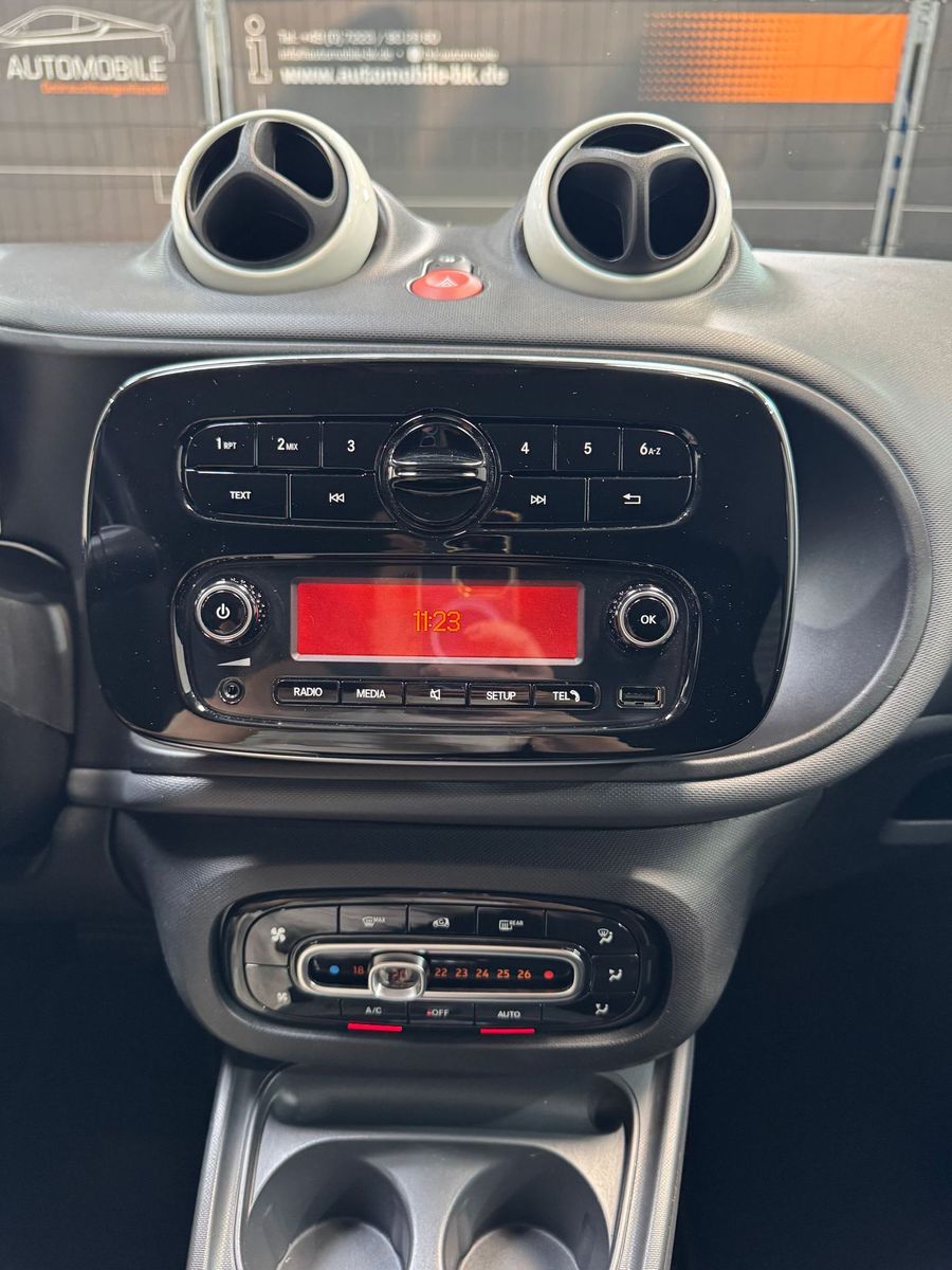 Fahrzeugabbildung Smart forFour electric drive