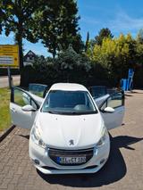Peugeot 208 1.6 Active e-HDi FAP 92 Stop&Start Active - Peugeot 208 mit Diesel-Antrieb: Automatik