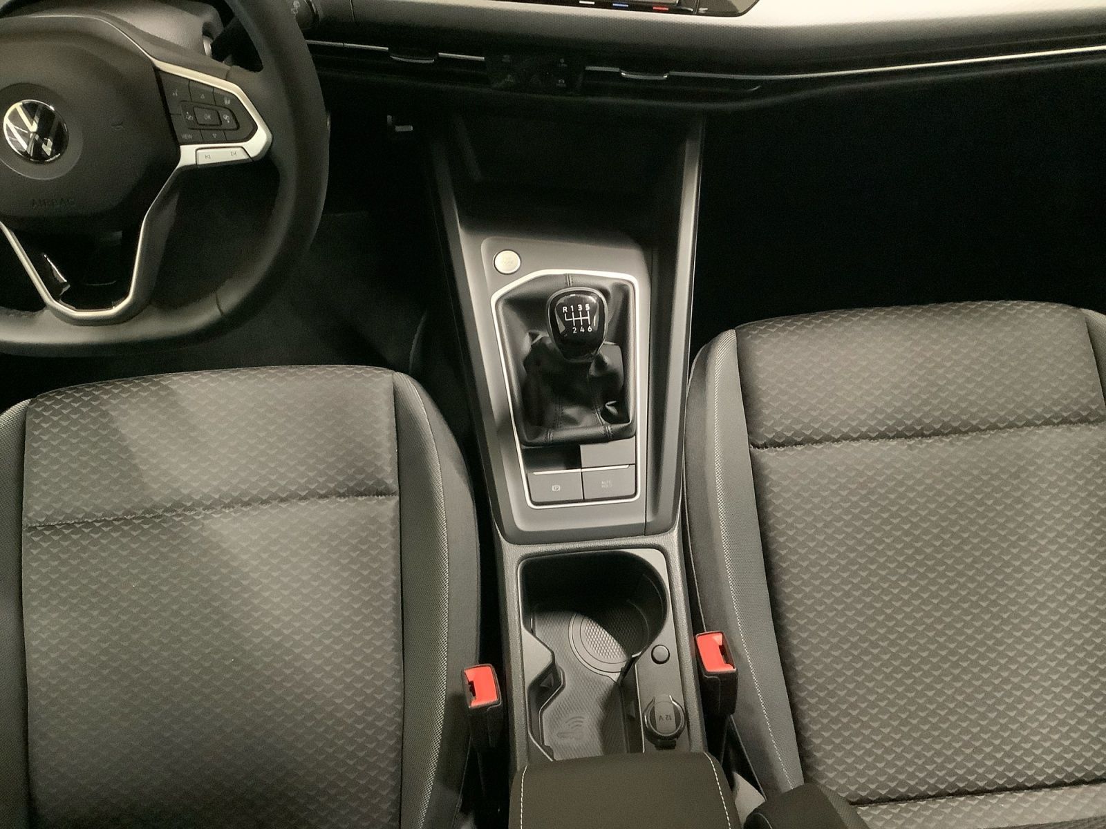 Golf Active 1,5 l TSI 96 kW Matrix, Standheizun