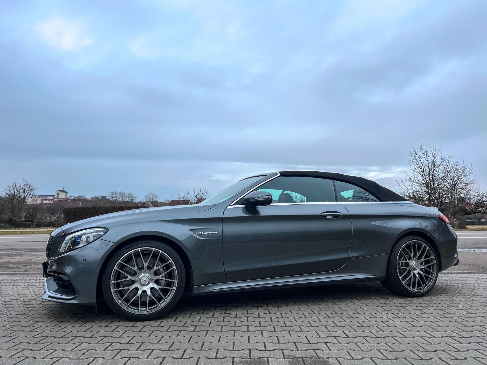 Mercedes-Benz C63 AMG Cabriolet|AIRSCARF|CARBON|S-AGA|ACC|DE