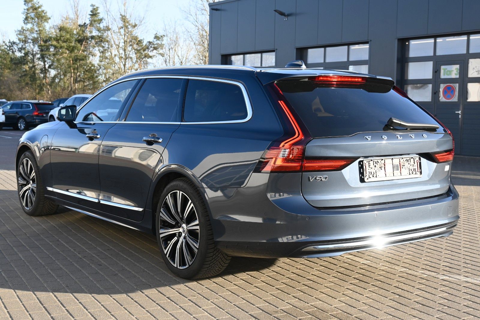 Fahrzeugabbildung Volvo V90 T8 AWD PHEV Inscrip.*Pano*STHZG*360°*