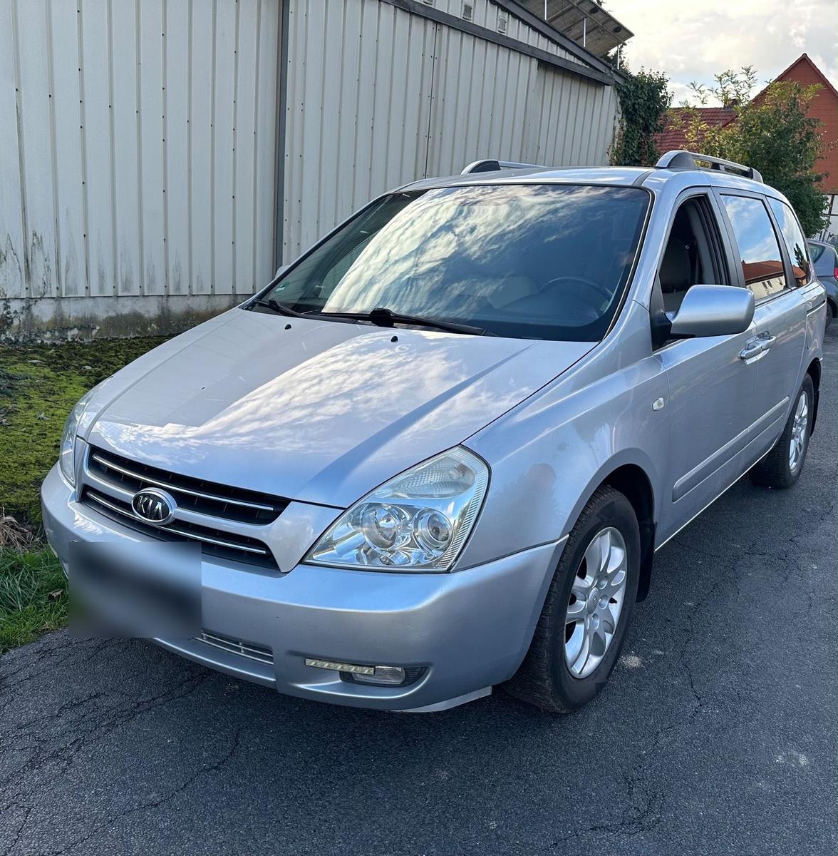Kia Carnival