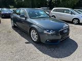 Audi A4 1.8 TFSI multitronic ,Klima,Sitzh.,PDC,AHK - Audi A4 aus 2010: Limousine