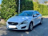 Volvo S60 T3 Geartronic Powershift Kinetic Kinetic - Volvo S60: Kinetic