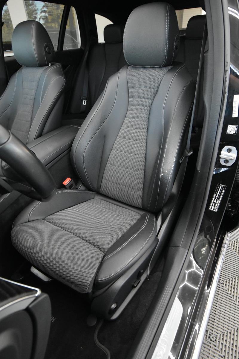 Mercedes-Benz E220d T-Modell LED SHZ RFK Glasdach Sportstyle