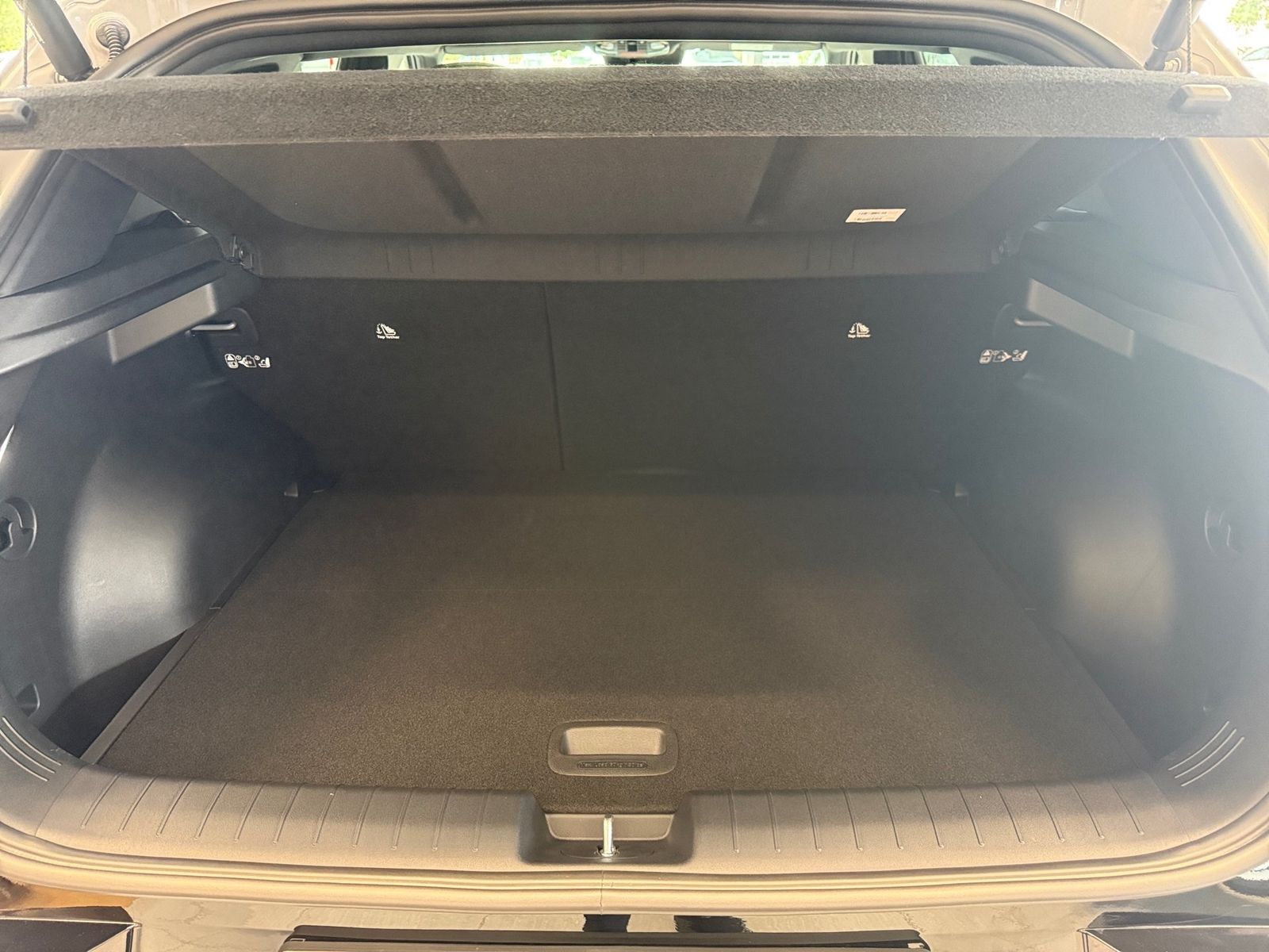 Fahrzeugabbildung Kia EV4 81 FWD GTL DWP COM GD