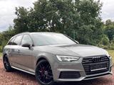 Audi A4 Avant 2.0 TDI quattro*S line**19 Zoll*Matrix* - mit Diesel-Antrieb: Alcantara, mit Apple Carplay, Kombi