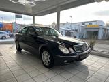Mercedes-Benz E 220 CDI 1-Hand Xenon AHK Limo - Mercedes-Benz E 220 aus 2006: Cdi