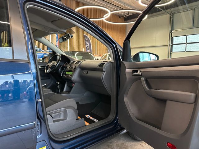 MYAUTOCENTER – Gebraucht- und Jahreswagen mit Werkstattservice in Pfaffenhofen Volkswagen Touran Comfortline *7-SITZER*2-ZONEN*TEMPO*