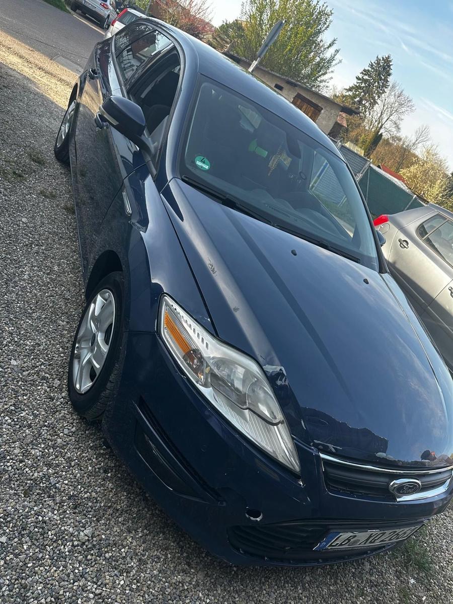 Ford Mondeo 2014 — photo 8