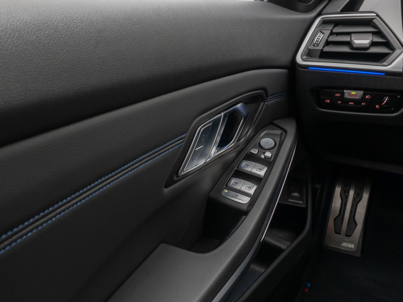 Fahrzeugabbildung BMW M340i xD Laser Kamera HUD DAB H/K Komfort Alarm
