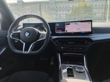 BMW 320d xDrive M Sport M Sportpaket Head-Up HiFi