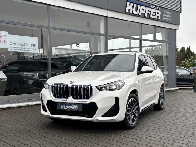 BMW iX1 xDrive30 Sportpak. PANO*AHK*ACC°el.Sitz+Mass