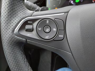 Bild 15 Opel Grandland (X) Grandland GSe Plug-in Hybrid 4x4, Navi