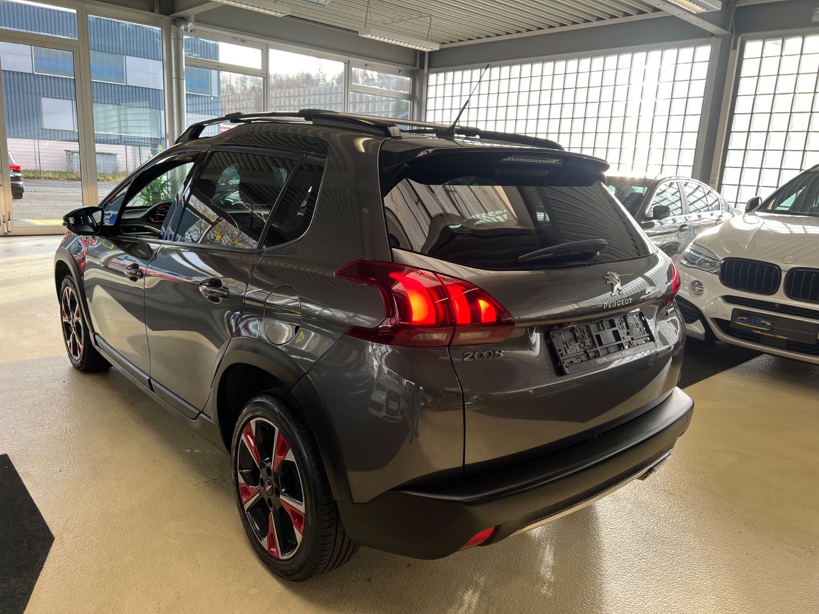 Fahrzeugabbildung Peugeot 2008 Allure GT LINE AUTOMATIK*DACHHIMMEL MIT LED