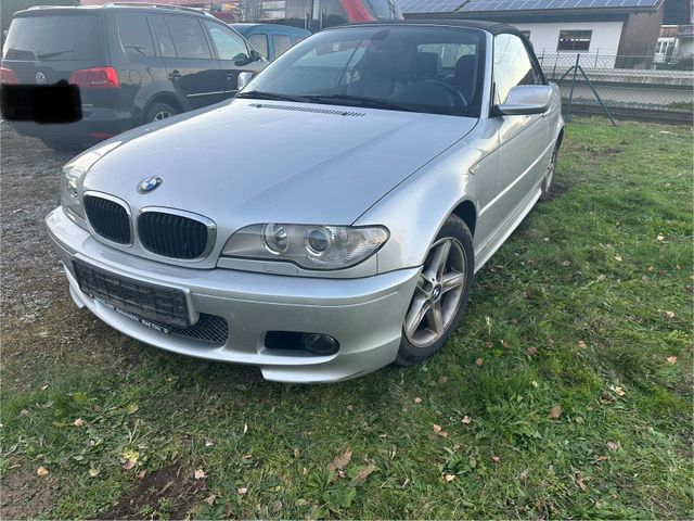 BMW 318i*Cabrio*M Sportpaket*Xenon*Leder*Alufelgen*