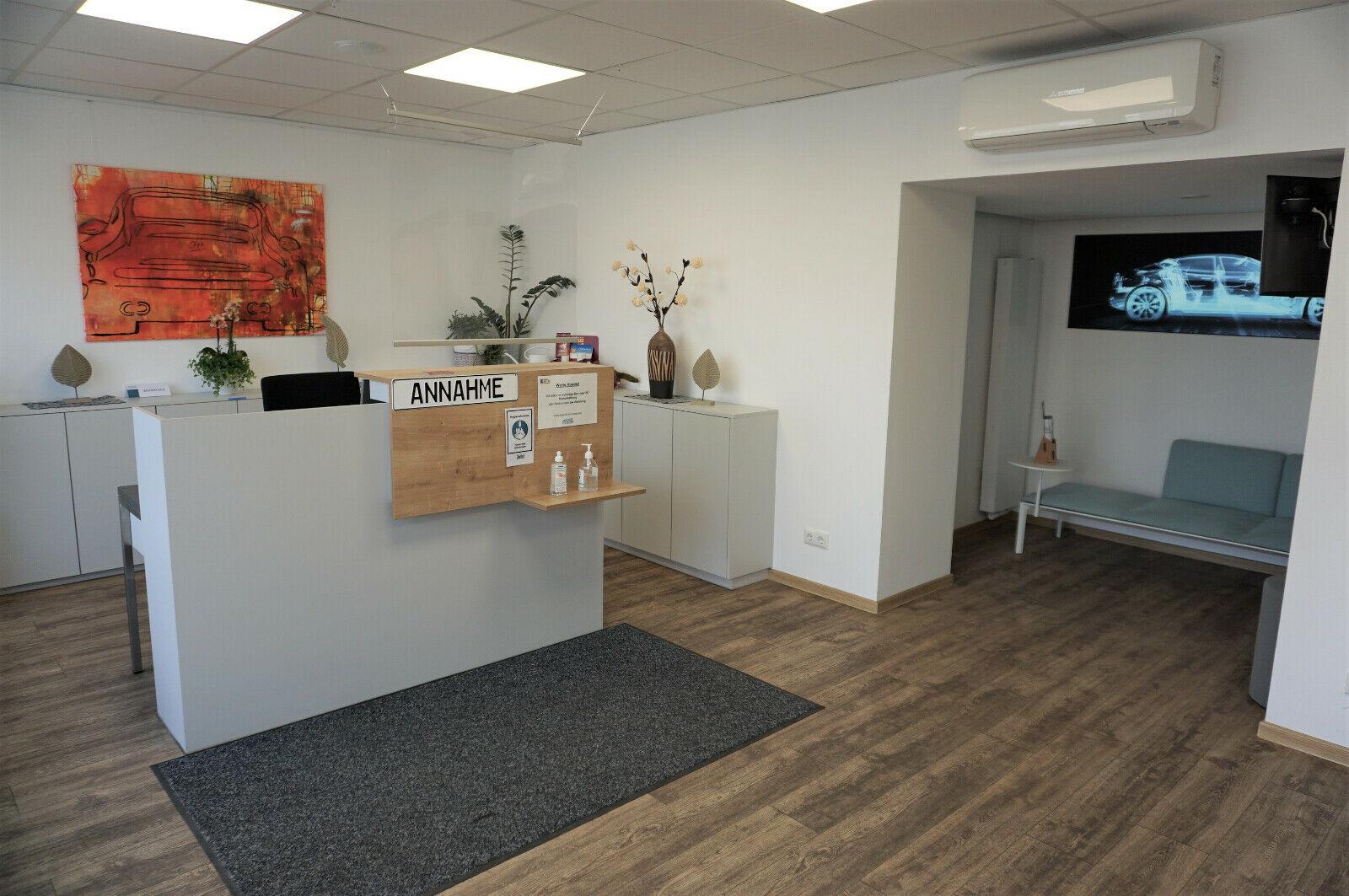 showroom-image-main