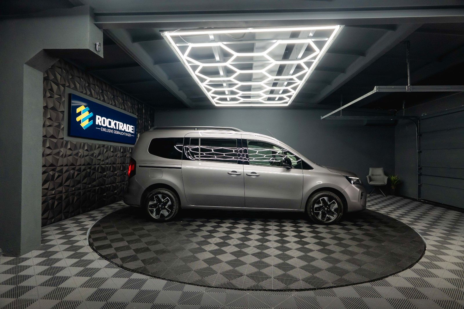 Fahrzeugabbildung Nissan Townstar Kombi L2 Tekna 7 Sitze *LED*Kamera*Navi