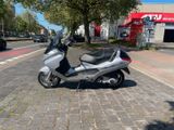 Piaggio X8 200 - PIAGGIO HANNOVER