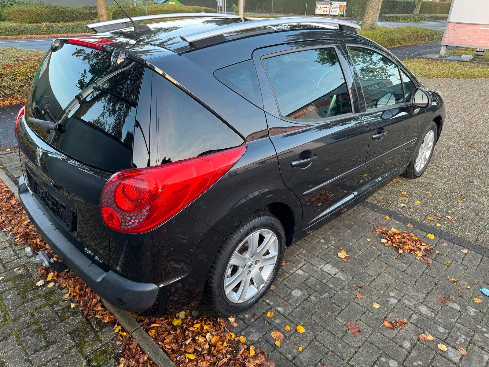 Peugeot 207 2008 — rear view