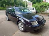 Volkswagen Bora Kombi 2.0 Sport  Sitzh. Alu  Klima  1 Hd - Volkswagen Bora: Sport