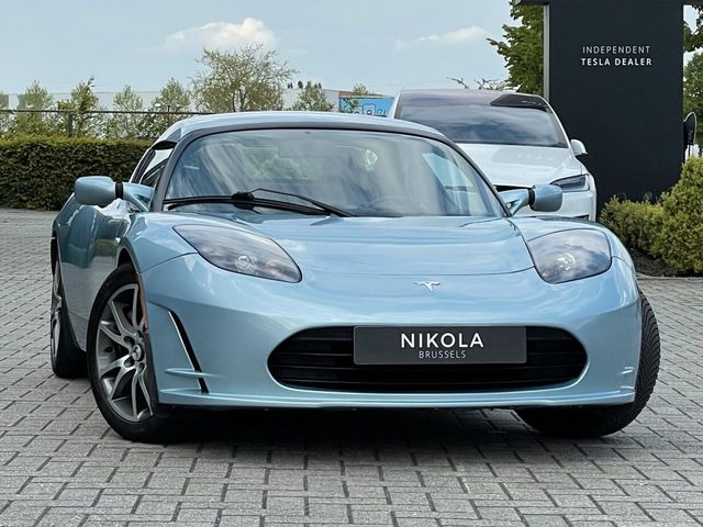 Tesla V2.5 - HEATED SEATS - 2 DIN SCREEN - HARDTOP