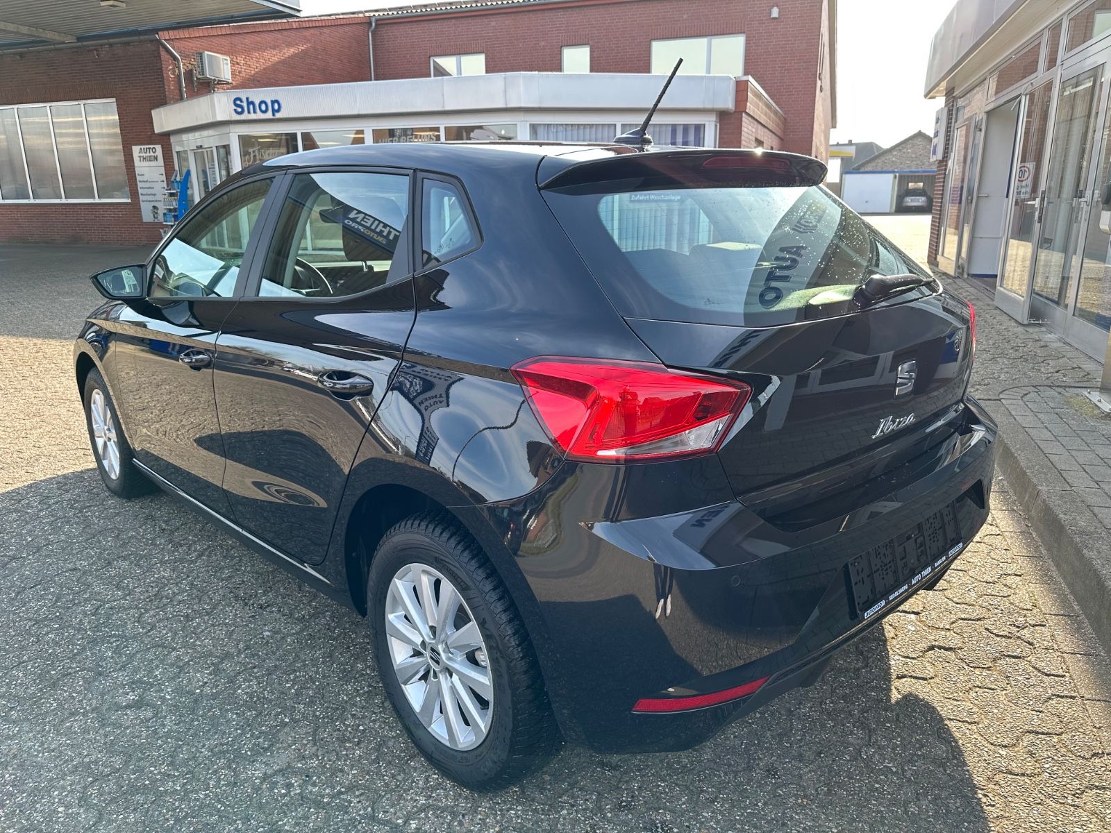 Fahrzeugabbildung SEAT Ibiza Style 1.0 TSI DSG ACC/Shzg/Einparkh/LED