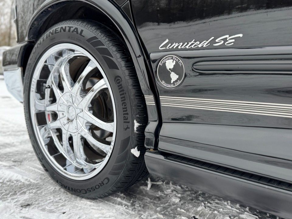 Fahrzeugabbildung Chevrolet Express Chevy Van Explorer Ltd. 70 Tkm 22"