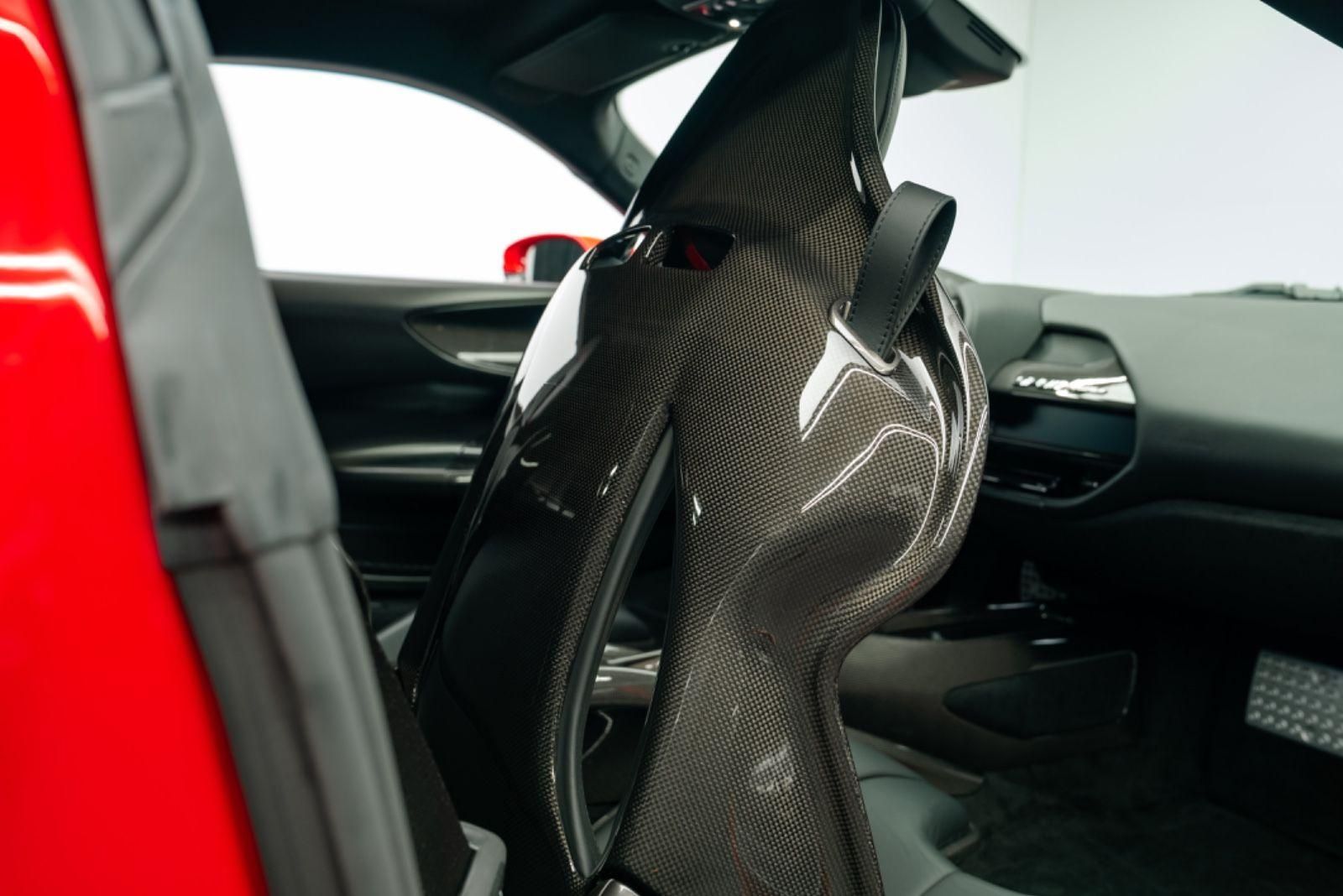 Fahrzeugabbildung Ferrari SF90 Stradale FIORANO/CARBON/CAM