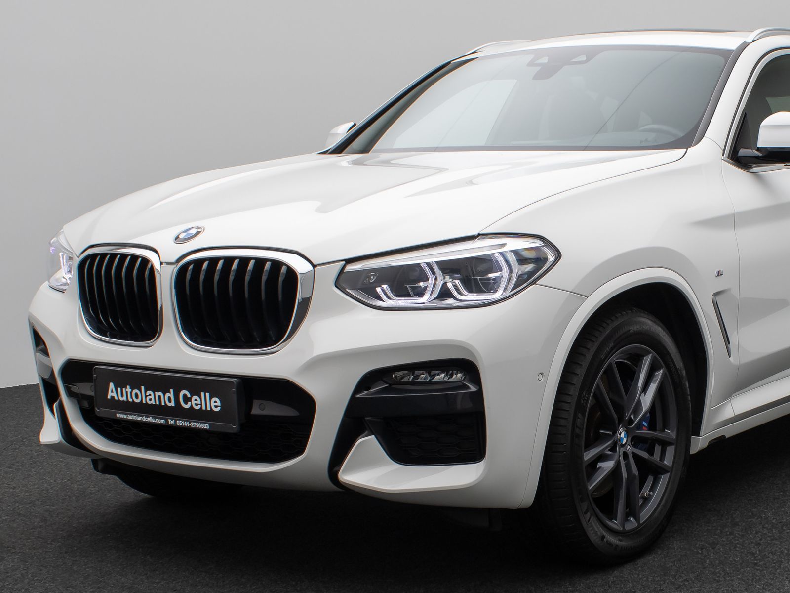 Fahrzeugabbildung BMW X4 xD30d M Sport Kamera Panoram HUD DAB HiFi AHK