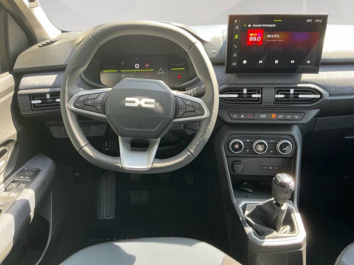 Fahrzeugabbildung Dacia Sandero Journey TCe 100