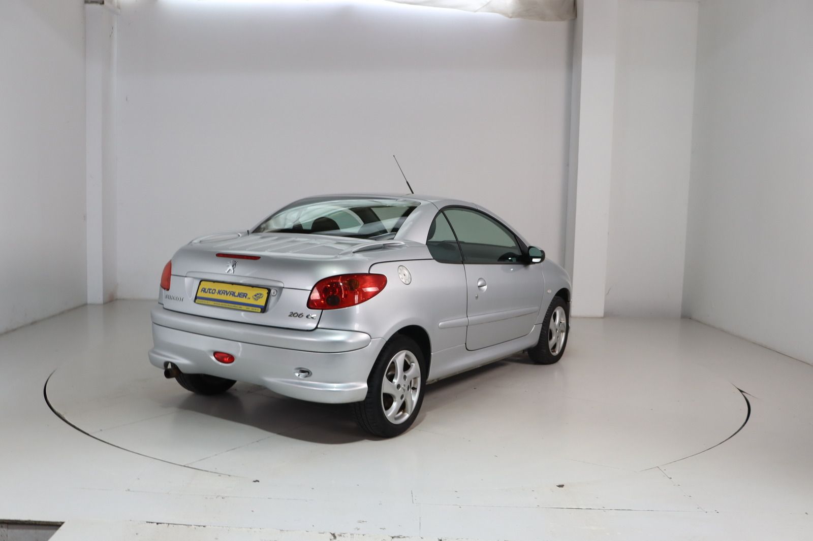 Fahrzeugabbildung Peugeot 206 Cabriolet 1.6i * Leder * Klima * SHZ cc