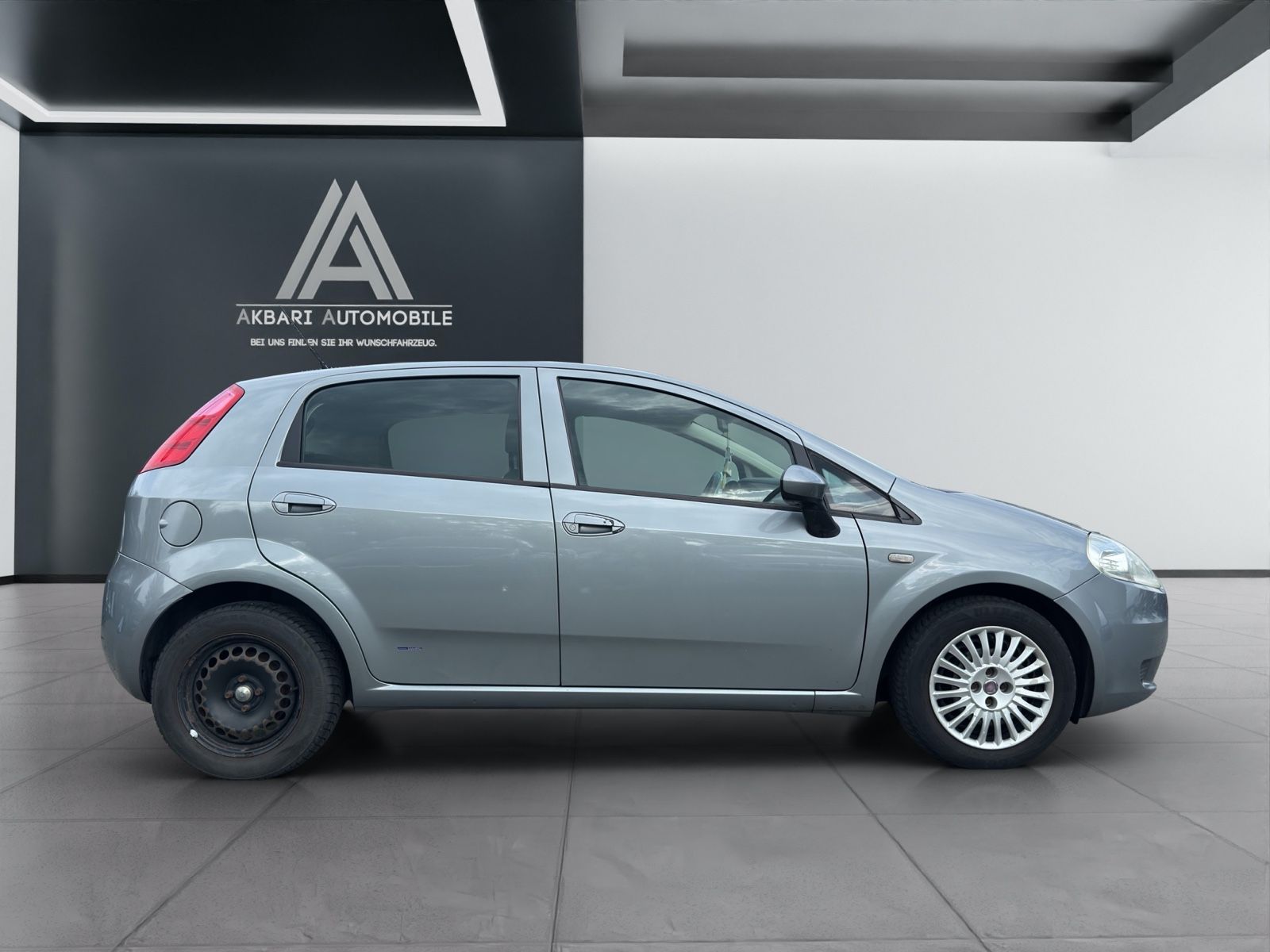Fahrzeugabbildung Fiat Grande Punto 1.4*77PS*TÜV*Neu*Klimaanlage*