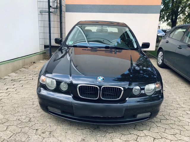 BMW 316Ti. Motor 1.6 Benzin