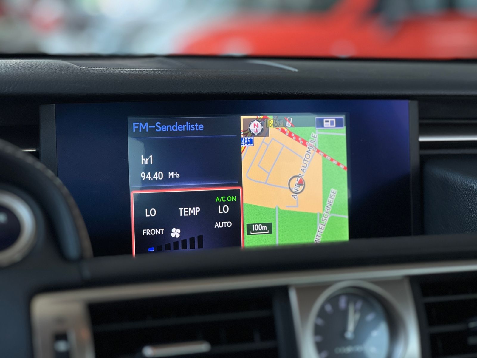 Fahrzeugabbildung Lexus IS 300h Executive Line LED NAV SHZ