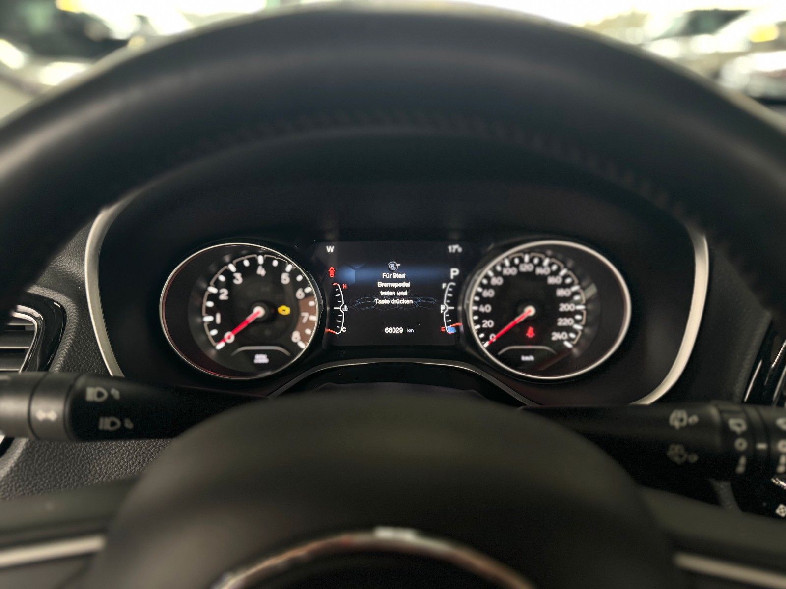 Fahrzeugabbildung Jeep Compass 1.4T Limited 4WD "Premium- + Sicht-Paket