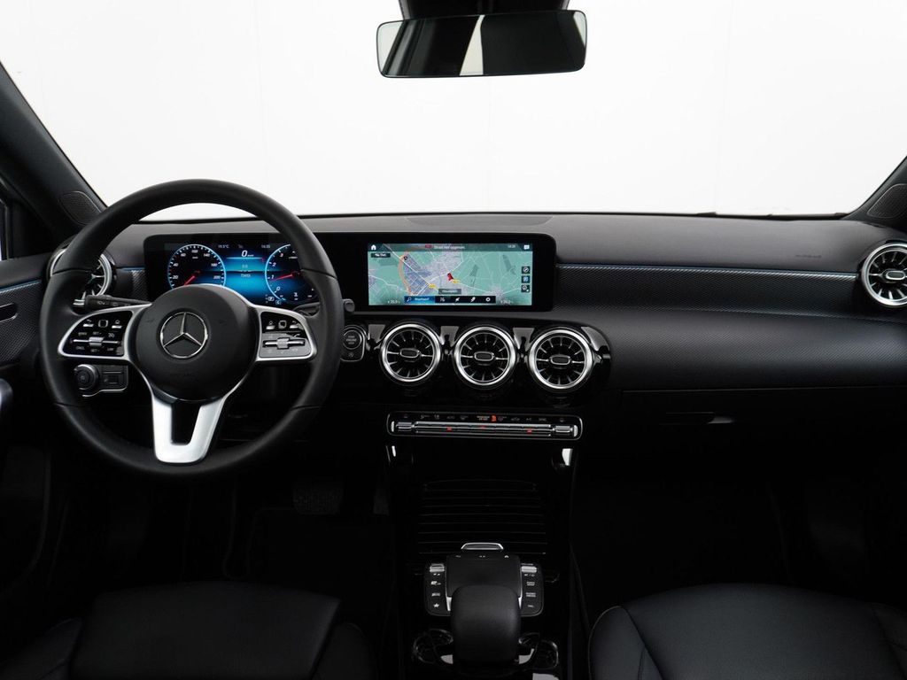Mercedes-Benz A 200 Progressive Premium | Panorama - Schiebeda